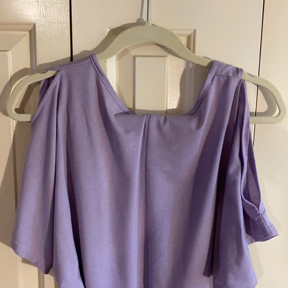 Ladies top - Picture 4 of 4